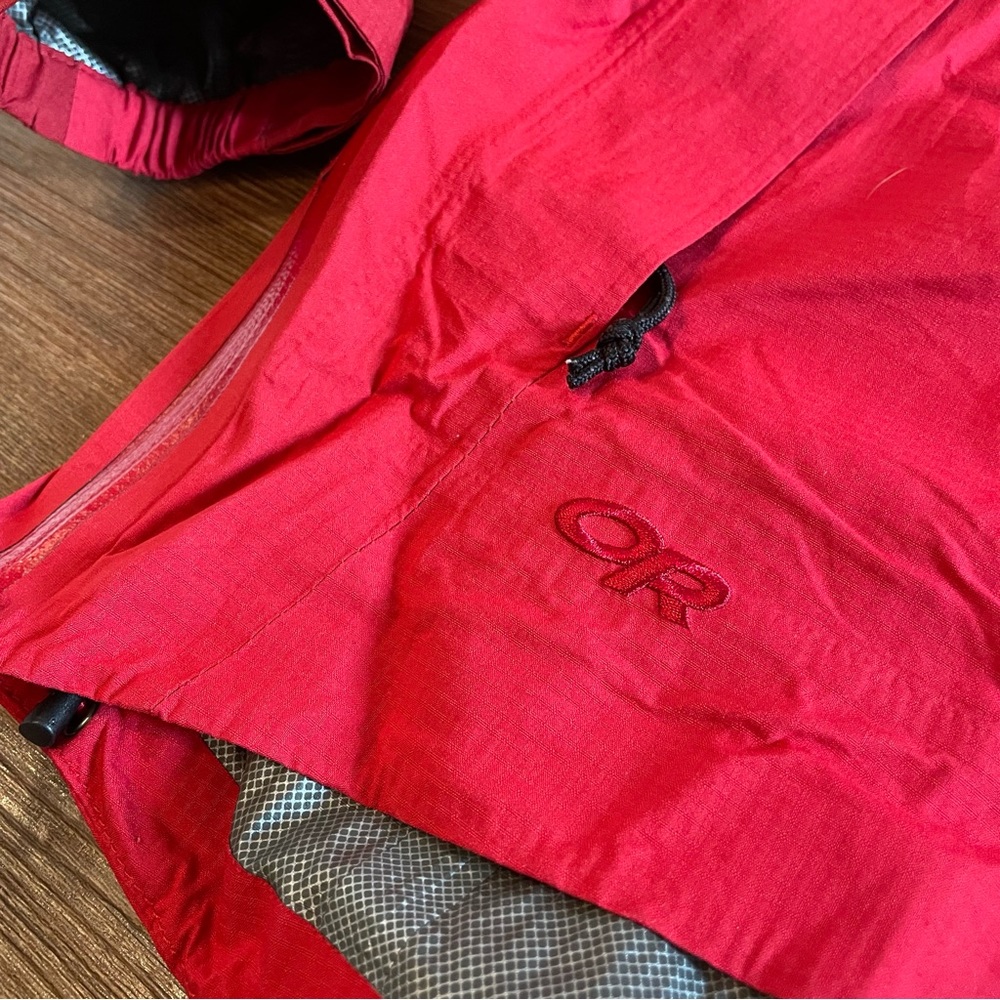 Outdoor Research Rain Jacket/ Windbreaker - Picture 6 of 9